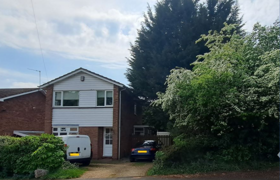 House & Plot in Stourbridge photo
